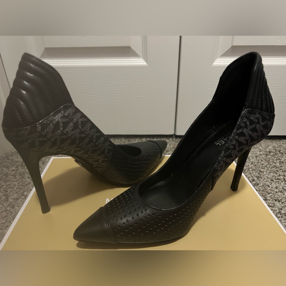 Michael Kors Pumps